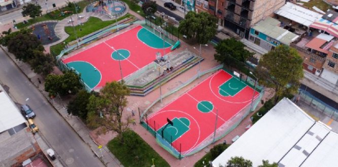Entregamos a la comunidad las nuevas canchas del parque El Carmen
