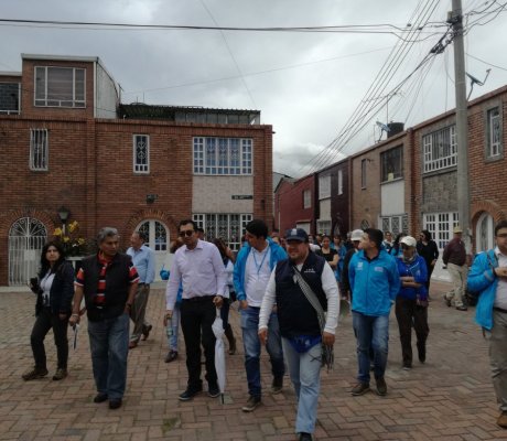 Todo Terreno en el Barrio Rincón de Venecia I